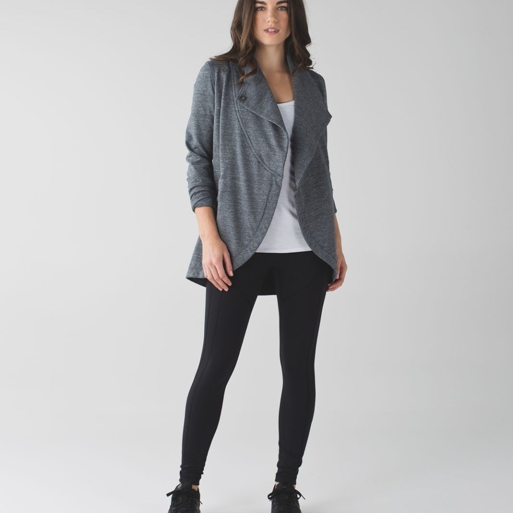 Lululemon - That's a Wrap, Heathered Snow Slub Coal Colour, Size 6 - Picture 2 of 7